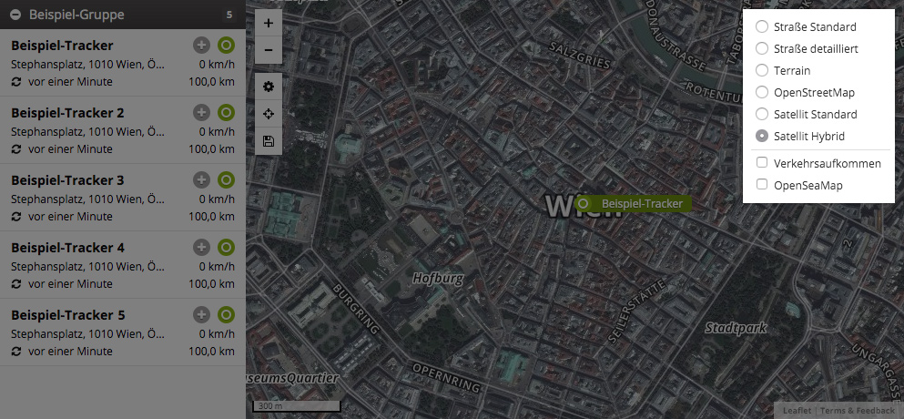 GPS-Ortung mit Satelliten-Ansicht (im Hintergrund) und Auswahl des Kartenmaterials (hervorgehoben)